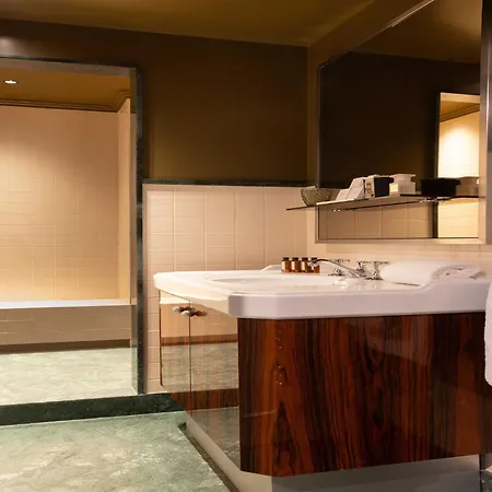 Apartment For 2 Persons In Paris Paris